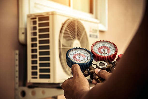 Professional Ac Installation technician working in Magazine, AR